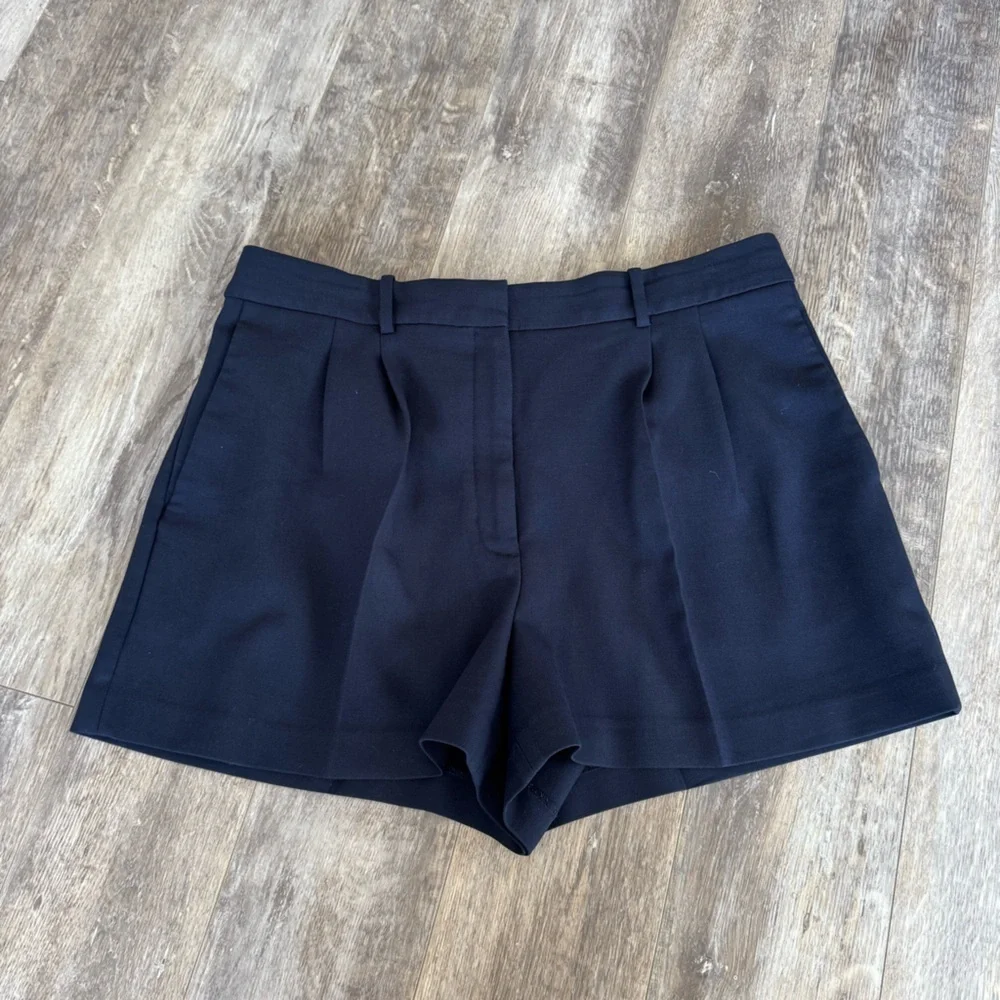 Babaton High-Waisted PLEATED MINI SHORT - Color: DARK NIGHT NAVY